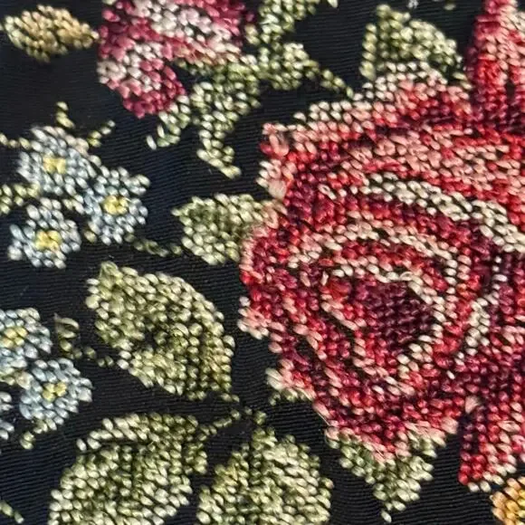 Vintage Petit Point Evening Bag β’ Ornate Clasp β’ Floral Front β’ 8.5β Wide - Picture 3 of 13